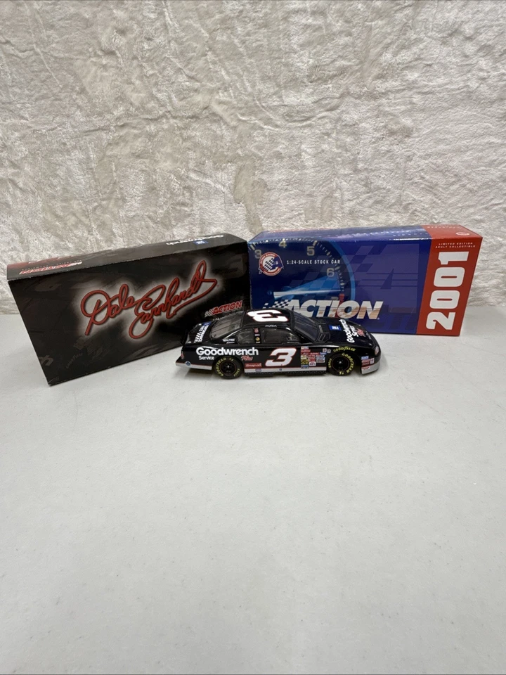 Dale Earnhardt #3 GM Goodwrench Service Plus 2001 Monte Carlo Die-Cast  1:24 NIB - Image 2 of 4
