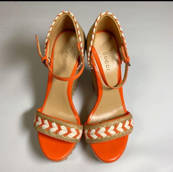 GUCCI オレンジ ウェッジヒールサンダル グッチ 厚底 夏 おでかけ GUCCI オレンジ ウェッジヒールサンダル グッチ 厚底 夏 おでかけ