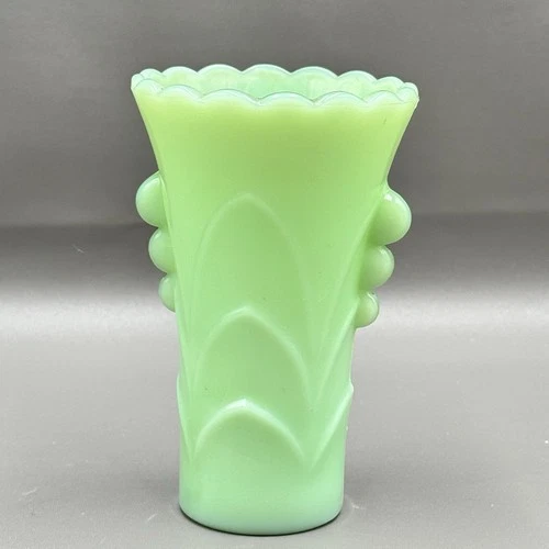 Jadeite Anchor Hocking Vase Fire King Green Scalloped Glass Art Deco 5.25” Vtg