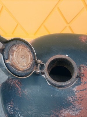 1974 Suzuki GT250 Model L Fuel Gas Tank OEM 44110-18650-759 for