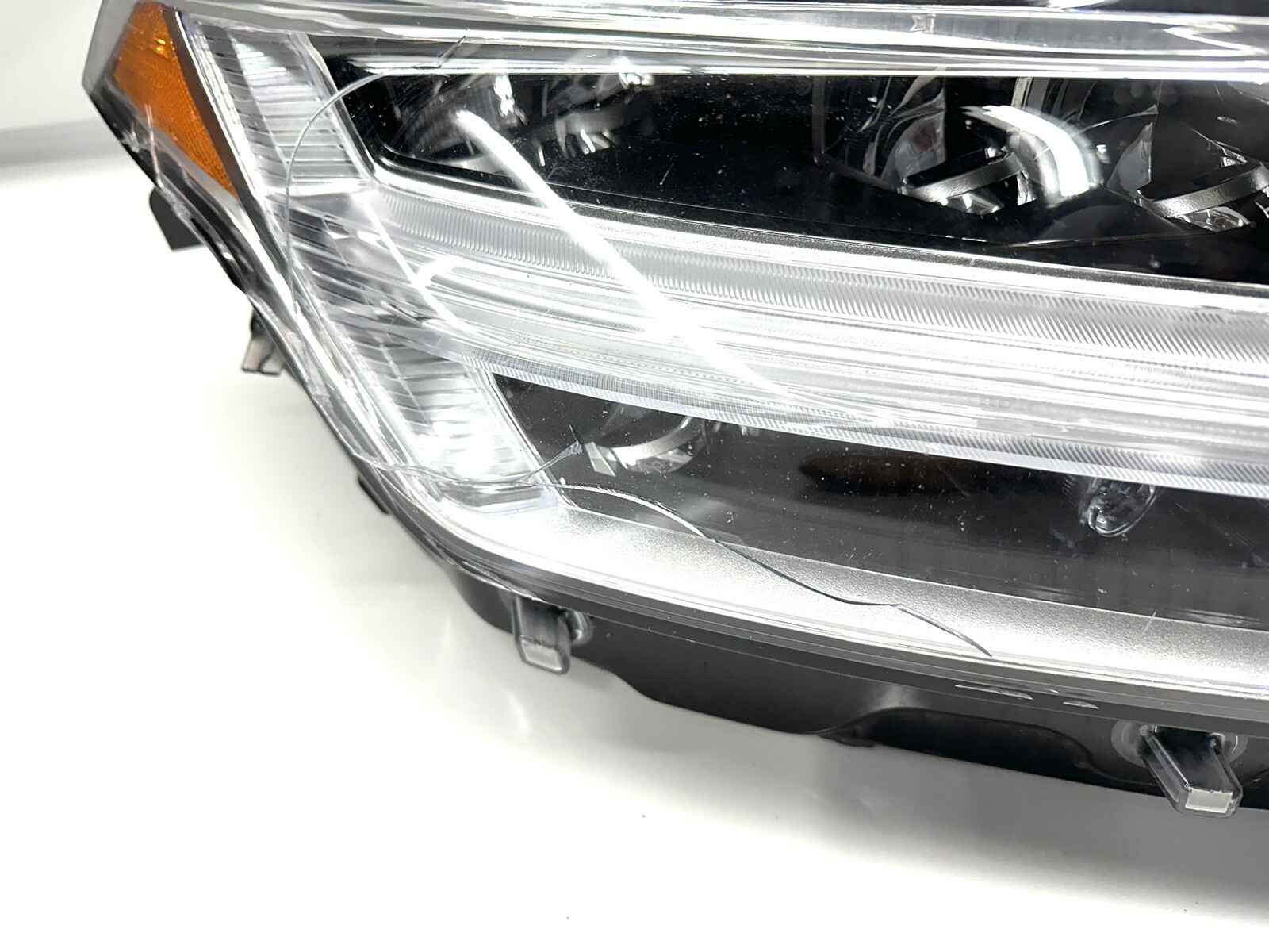 2015-18 Volvo Xc90 Right Passenger Full LED Adaptive Headlight 