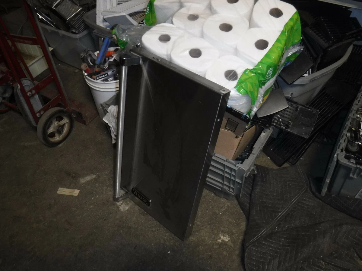 Viking Introduces New Professional Nugget Ice Machine Viking, Nugget