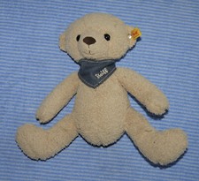 Steiff Teddybär Teddy Julian ca. 26 cm groß mit dunkelblauem Jeans-Halstuch