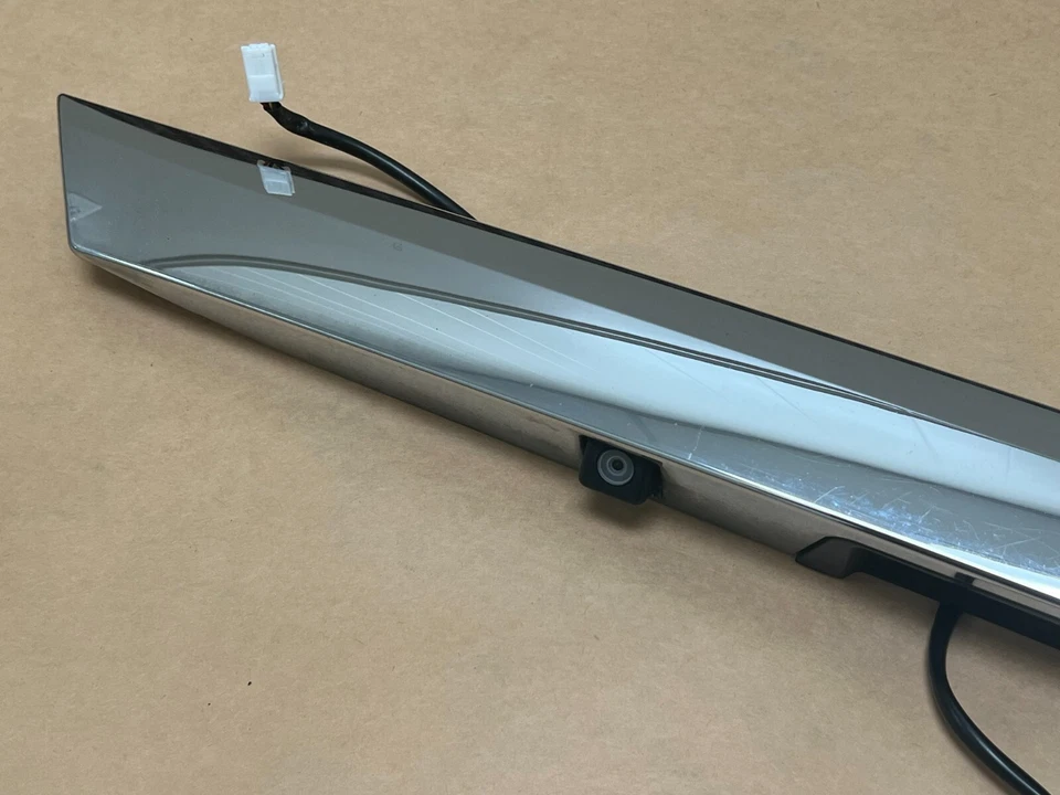 NISSAN QUEST 2011 PUERTA LEVADIZA TRASERA MANIJA ADORNO CROMO CÁMARA 90810-1JE0A Foto 2 de 4