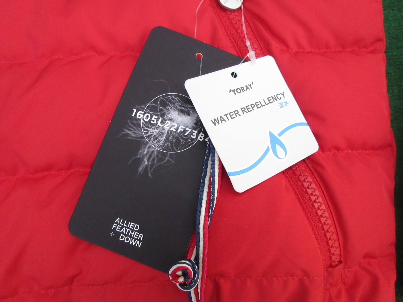 NWT Kids Youth Perfect Moment Queenie Down Ski Jacket Red Rainbow Size Y14 image 3