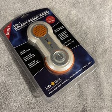 Splash Proof Radio Life Gear Emergency Flashlight And Siren 3 In 1 Sealed