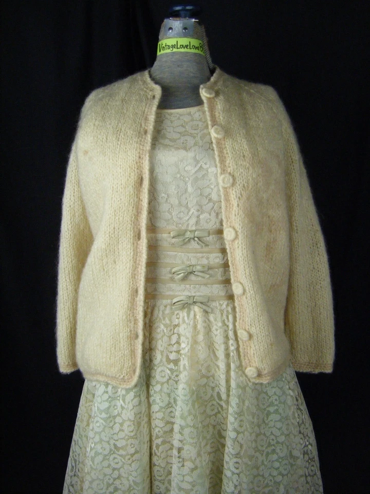 Suéter de Lana COLEBROOKS Años 60 De Colección y Vestido con Lazo de Encaje Floral Marfil-Busto 35/XS-S, TAL CUAL Foto 3 de 4