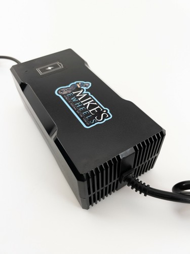 KUGOO G-BOOSTER / G2 PRO 48V Scooter- 4A fast charger - New version DC connector - Picture 7 of 8