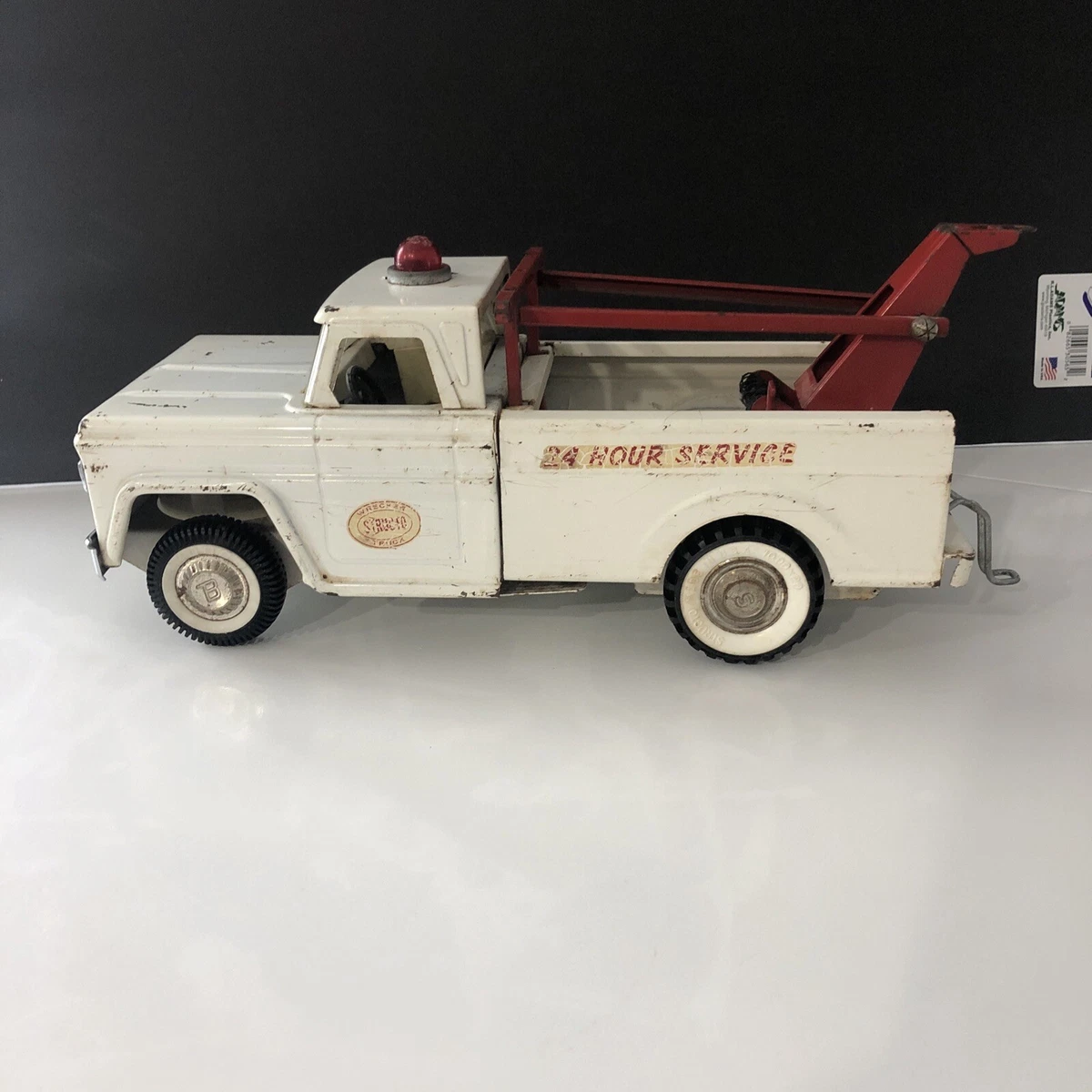 Structo Toy Wrecker Tow Truck Antiques