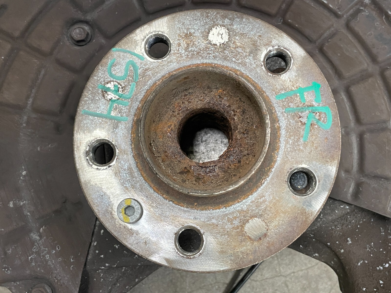 2014-2017 Maserati Quattroporte GTS Front Right Spindle Knuckle Hub RWD 1574 OEM
