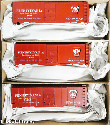 Accurail HO #8128 (3 Pack) Pennsylvania (40' Riveted Steel Box Car) Plastic Kits