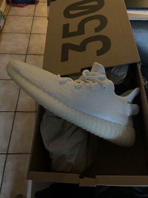 Yeezy boost 350 V2 triple White