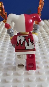 LEGO Court Jester Kingdoms Castle  Minifigure Red White #7953 cas437