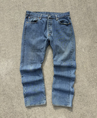 Levi s 501 Jeans