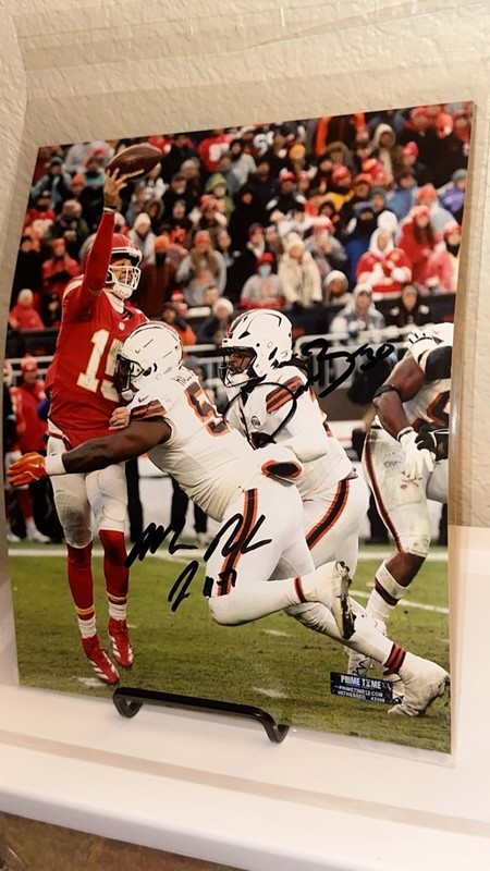 NFL Cleveland Browns Michael Hall Devin Bush 8x10 Photo Two Autograph COA Auto