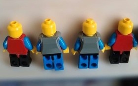 LEGO 6081 King's Mountain Fortress Castle Knights 4pcs with Horse Black Parrot