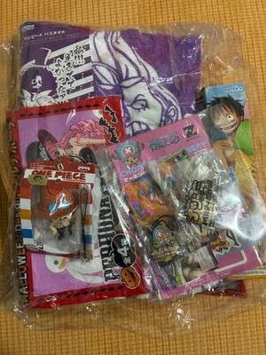 Rare and hard-to-find ONE PIECE character goods set