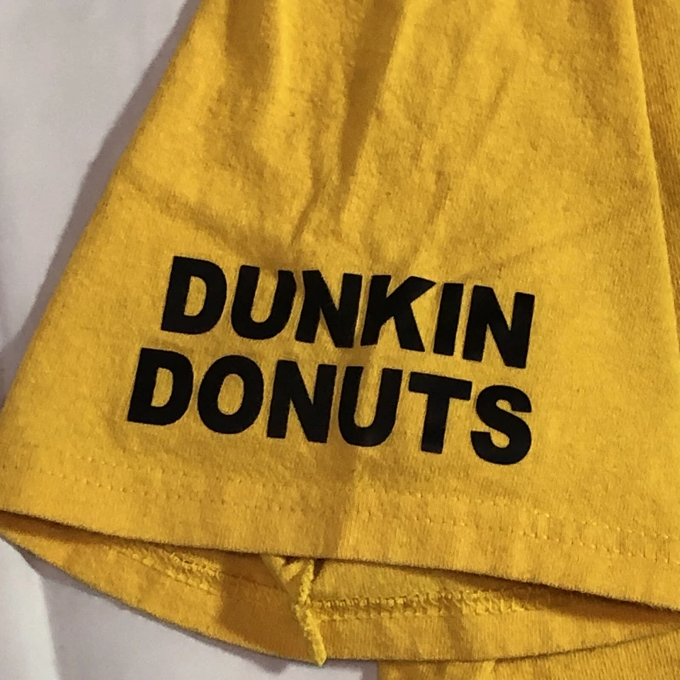 Camiseta amarilla de béisbol Port & Co. con estampado gráfico grande de los piratas de las Highland para niños Foto 4 de 4