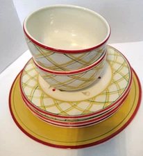 7 Royal Doulton Chanticlair 1 Dinner/chop 2 Bowls 4 Rooster Salad Great Conditio