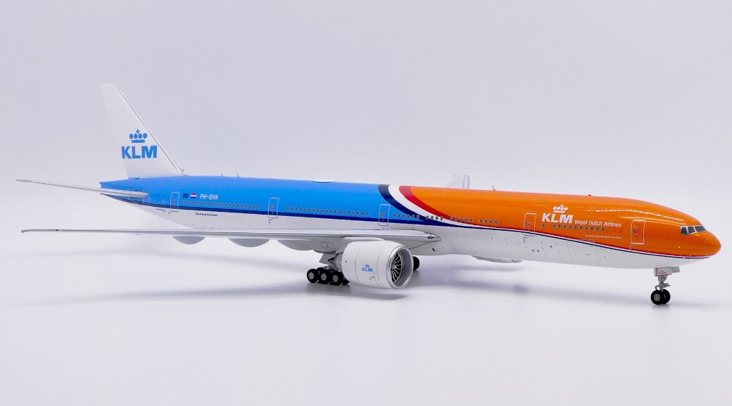 クエート航空　模型　Boeing777−300ER SCALE 1:200 ScaleModelStore.com :: PPC 1:200 - 222604 - Kuwait Airways