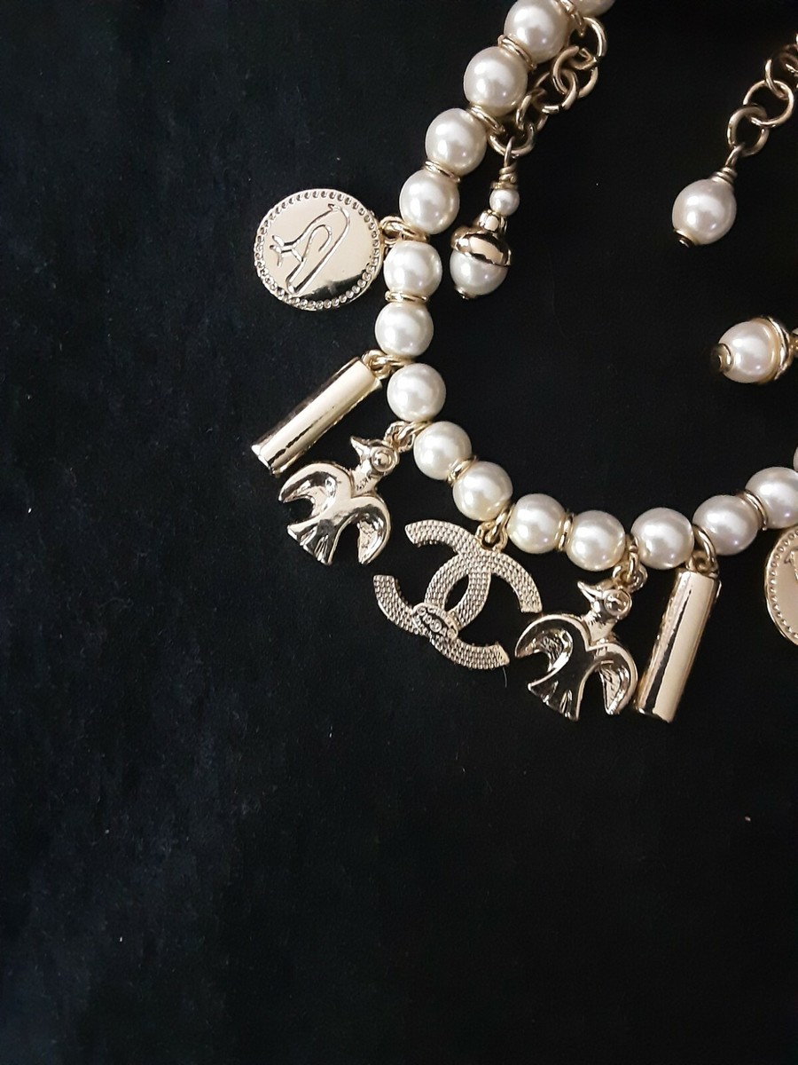 CHANEL PEARL & DIAMOND GOLD TONE BRACELET | eBay CHANEL PEARL & DIAMOND GOLD TONE BRACELET | eBay