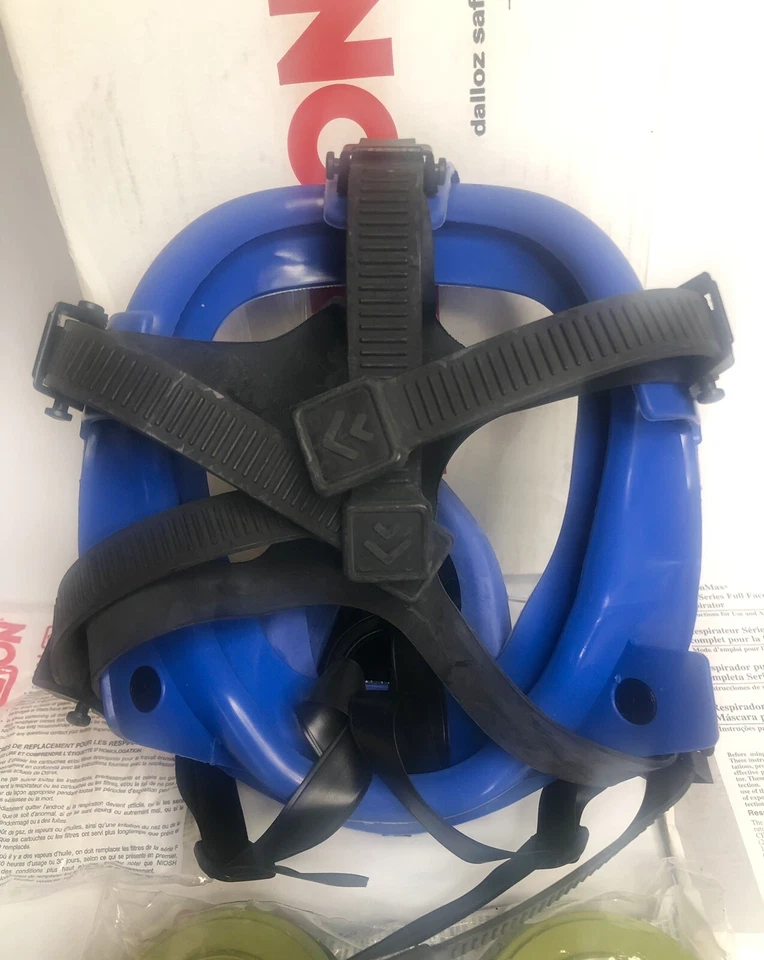 NEW Willson Safety Gas Mask  8100-LSA8 With T08/P95 DALLOZ SAFETY - Image 3 of 4