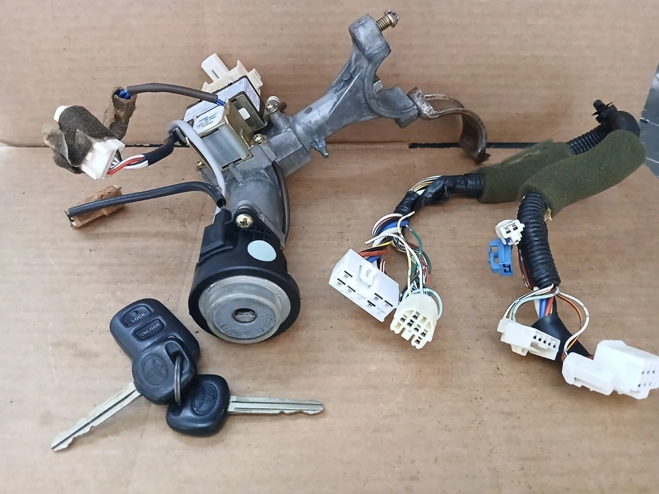 1995-1998 OEM Toyota Avalon  Factory Ignition Switch assembly with Key & Plugs - Image 4 of 4