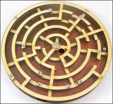 Labyrinth - Wooden Brain Teaser Puzzle / Game