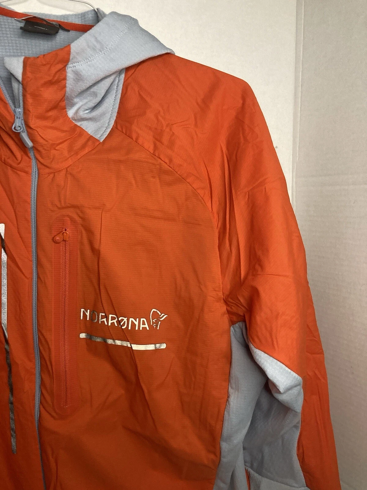norrona senja alpha90 zip hooded light orange jacket
