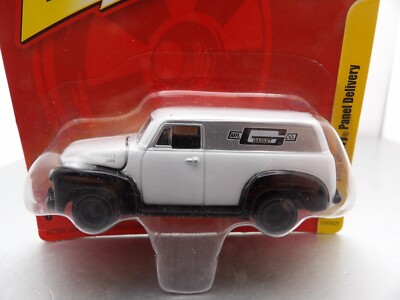 1950 CHEVY PANEL DELIVERY       2010 JOHNNY LIGHTNING FOREVER 64   1:64 DIE-CAST