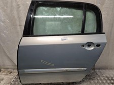 Porte arrière et accessoires Renault VEL SATIS