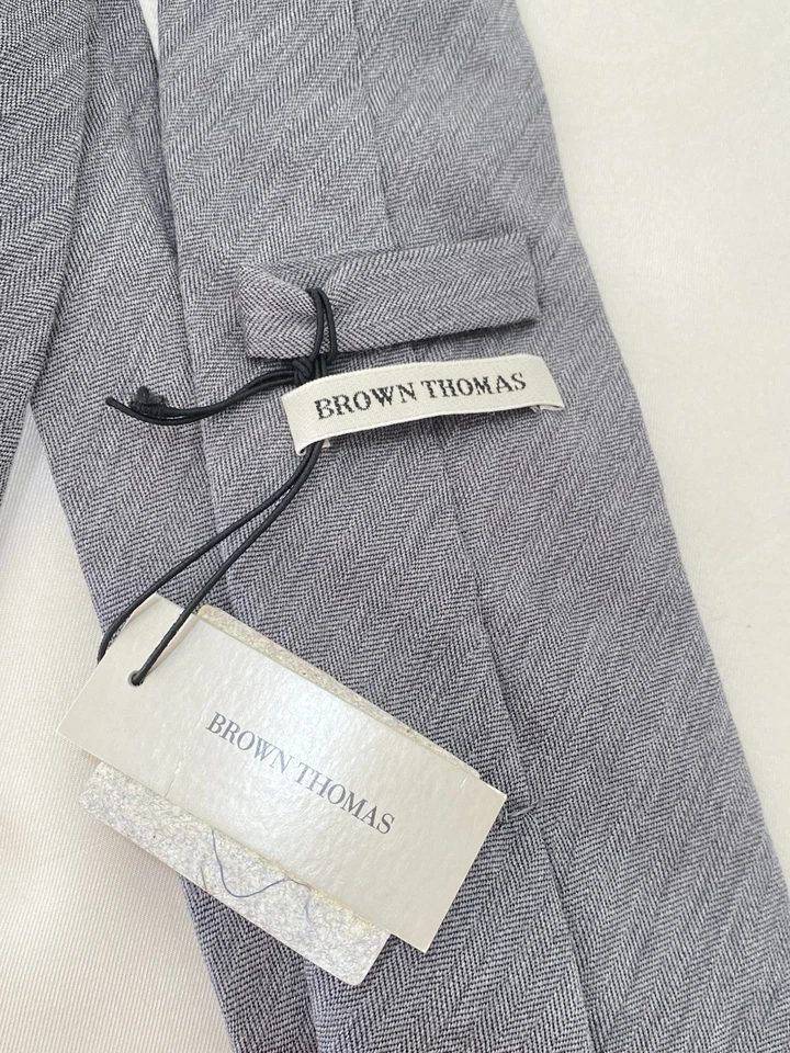 Corbata de hombre MARRÓN THOMAS gris mezcla de lana patrón a rayas hecha en Italia. Nuevo con etiquetas Foto 2 de 4