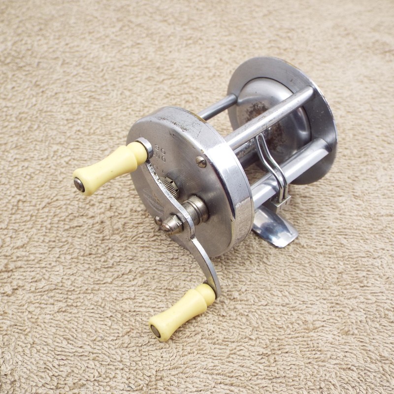 SOUTH BEND NO. 30 ORENO MODEL B Vintage fishing reel