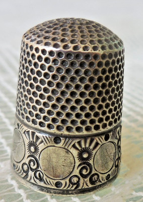 Antique Sterling Silver Small Sewing Thimble - 4 grams No Makers Mark