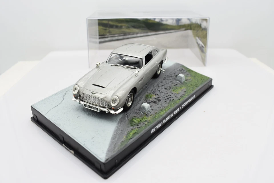 Modellini auto dei film 007 James Bond scala 1:43 ASTON MARTIN DB5 collezione - Immagine 3 di 4