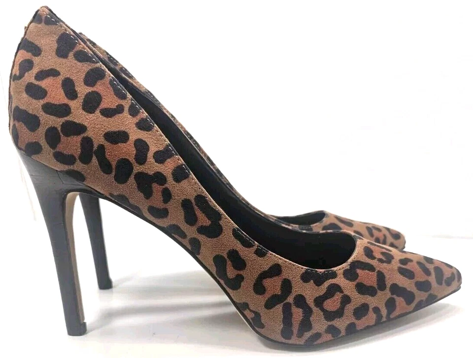 Tacones BCBGeneration Heidi estampado de leopardo 4" punta de aguja talla 11 nuevos sin caja Foto 4 de 4