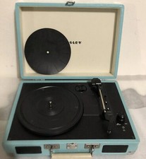 CROSLEY CRUISER DELUXE 3-SPEED PORTABLE BLUETOOTH RECORD PLAYER