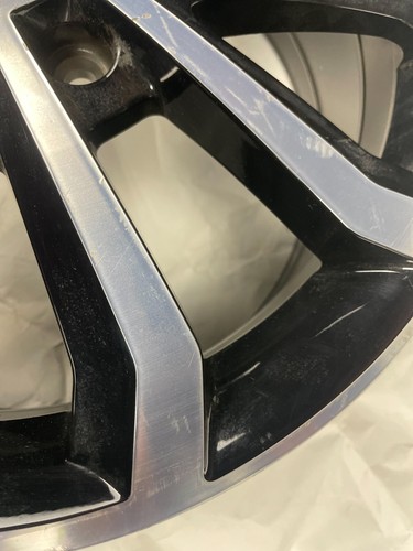 1x 17 Zoll original Skoda Octavia 5E0601025AE Alufelge 7Jx17 ET49 Einzel Rim - Picture 4 of 5