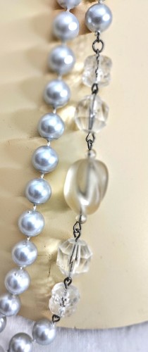 COLLAR DE CUENTAS PLATEADAS -- 60" DE LARGO -- COMO NUEVO - Imagen 2 de 2