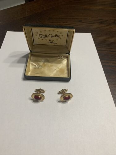 Vintage Anson Red Lucite Cabochon Yellow Gold Tone Oval Cufflinks Men's Fashion - 第 1/9 張圖片