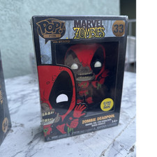 Funko Pop! Pin Marvel Zombies Zombie Deadpool #33 Glows in the Dark With Stand