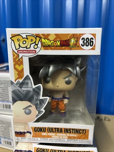 Funko Pop! Vinyl: Dragon Ball - Goku (Ultra Instinct Form) #386
