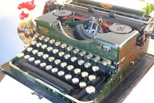 Vintage Beautiful 1929 Royal P Model Portable Typewriter & Case V/Nice Types Grt thumbnail