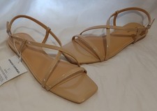 Amazon Essentials Beige/Tan Patent Flat Low-Heel Strappy Dress Sandals--Sz 7.5