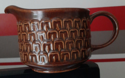 Vintage Wedgwood Pennine Braun Milchkännchen 8 flüssige Unzen Ofen zum Tisch