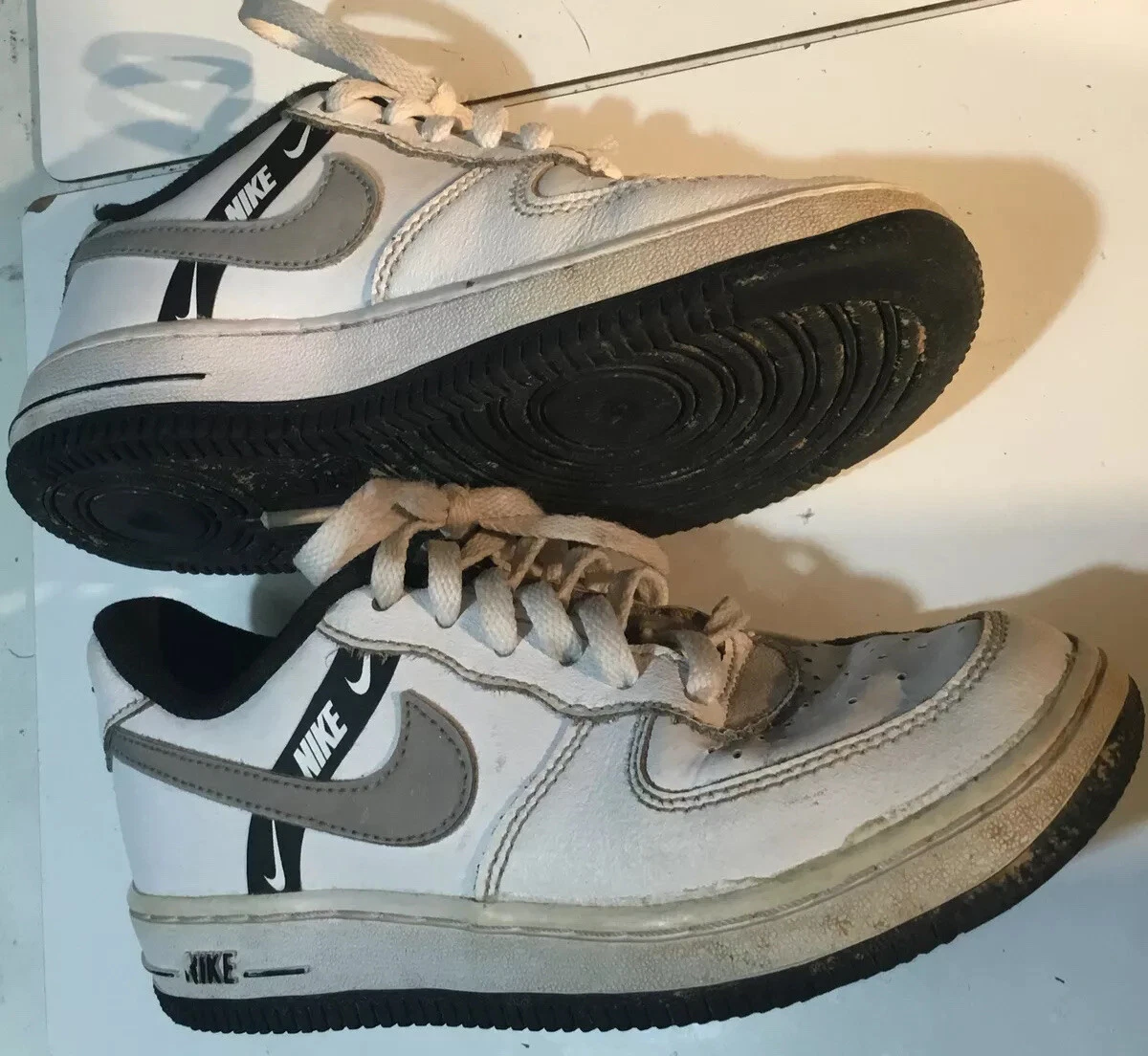Nike Air Force One 82 Classic Leather Shoes Size 12 Childs EUR 29.5 Retro Shoe