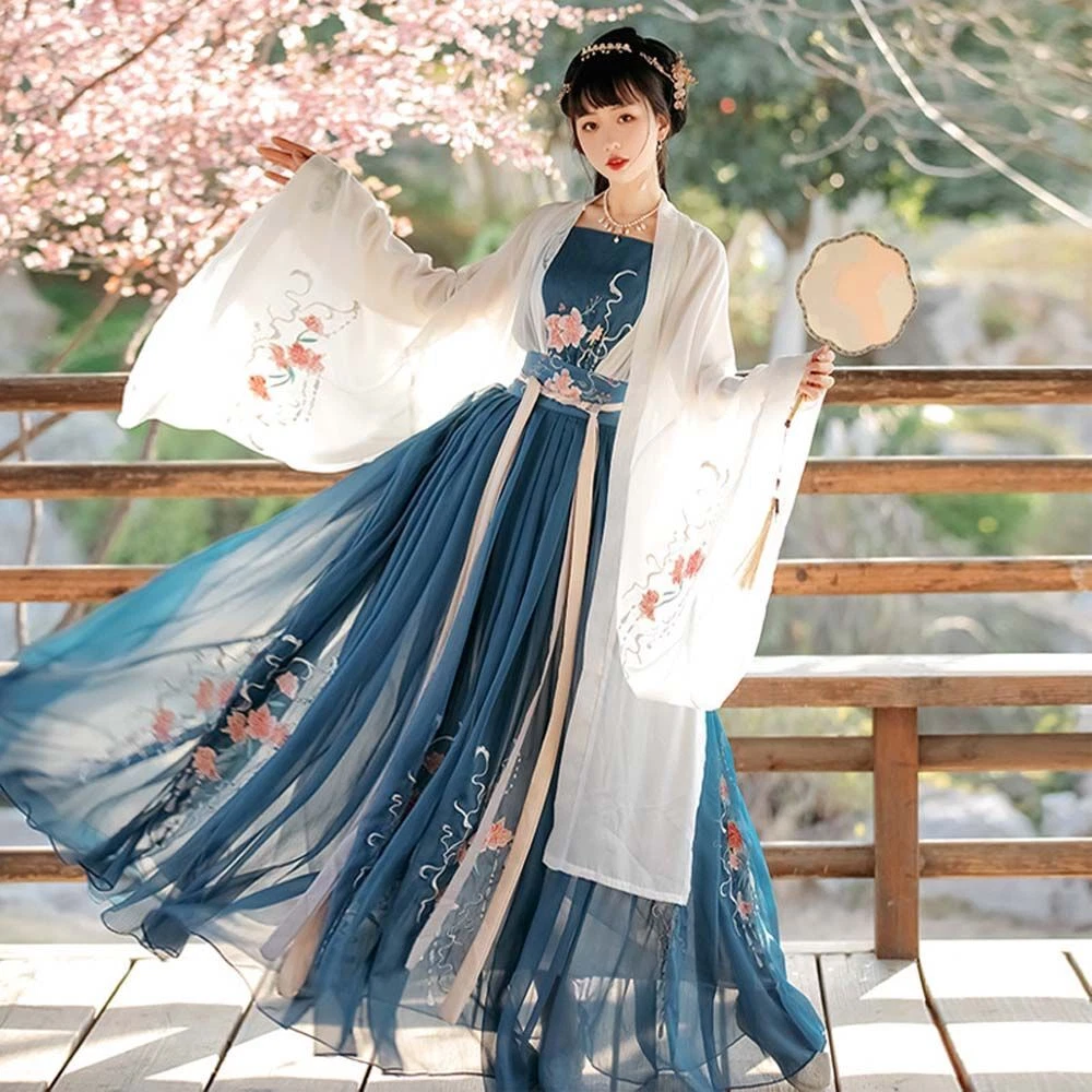 Traditional hotsell chinese clothing