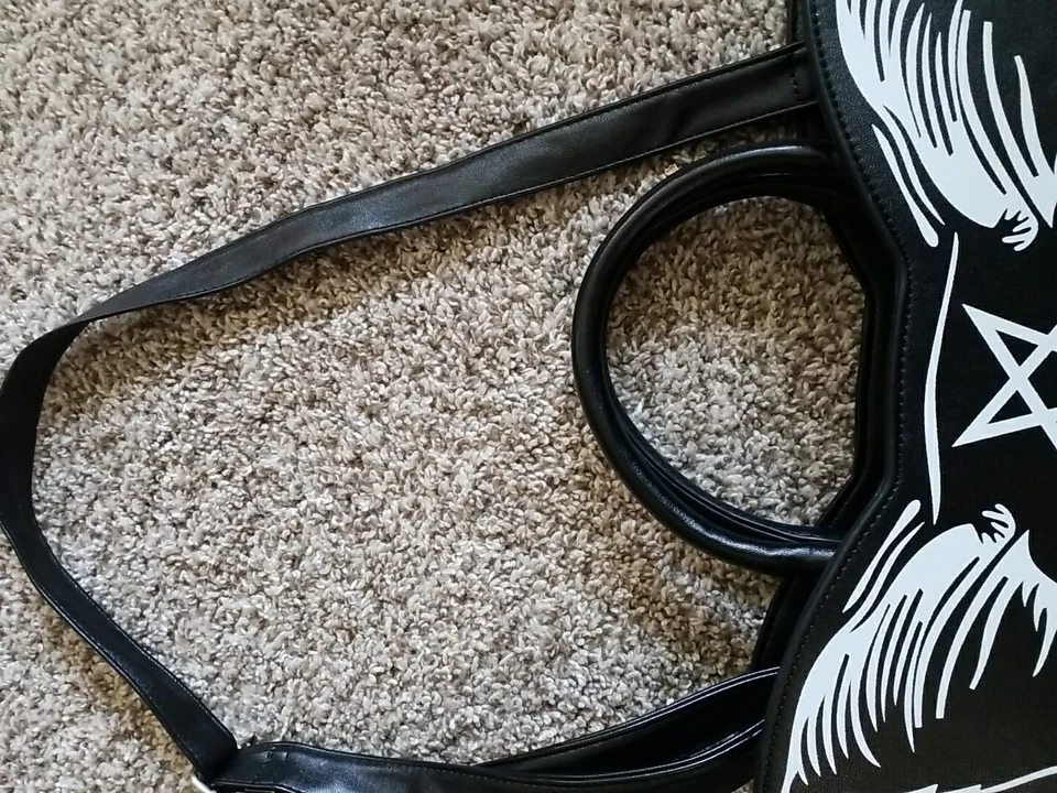 Cartera para mujer estilo gótico punk prohibida alternativa cara de gato negra.    PB Foto 4 de 4