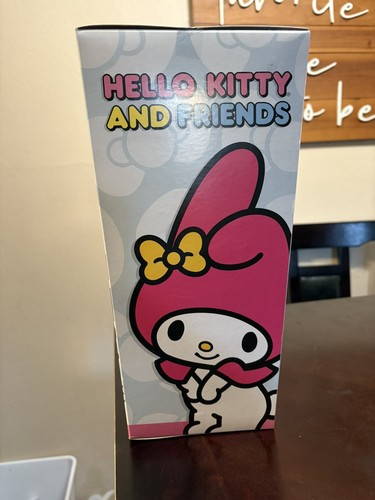 Hello Kitty and Friends - 12-inch Plush Valentine’s Bouquet - 9 Plush Included - 第 6/7 張圖片