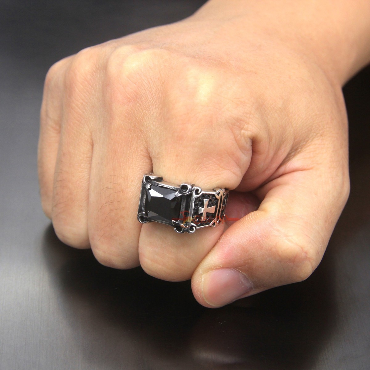 Men's Retro Crusader Templar Cross Black Onyx Gemstone Stainless